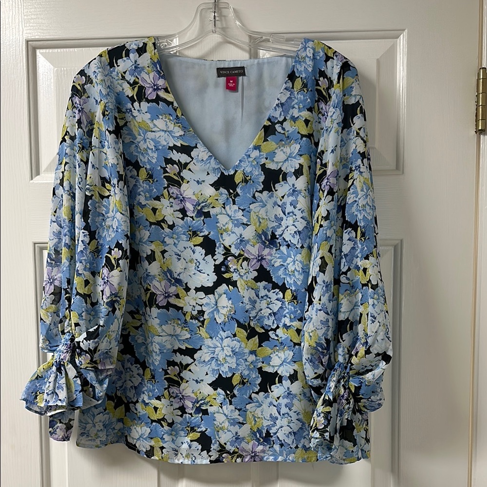 Vince Camuto Blue and White Flutter Sleeve Blouse